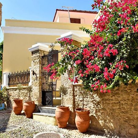 Appartement Ferenikis House à Rhodes City Extérieur photo
